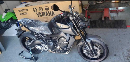 Imagen 17 de 25 de Yamaha Mt 09 2021 Unica Carbono- Ohlins Suspensión- Austin R