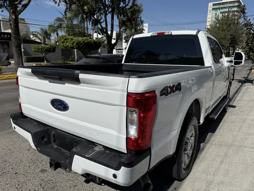 Ford F-250 6.7l Super Duty Cab Dob Diesel 4x4 At