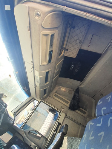 Imagem 6 de 7 de Iveco 410 Truck 6x2