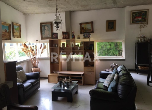 Imagen 9 de 29 de Venta De Casa-quinta En Lomas De Club Hipico Baruta Quinta Las Soto
