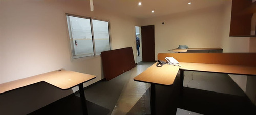 Imagen 20 de 28 de Local Con Estacionemiento Venta Beccar