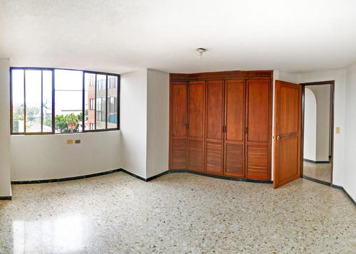 Imagen 19 de 27 de Apartamento En Venta, El Limonar, Sur
