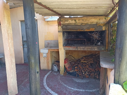Casa 3 Dormitorios, 1 Baño, A 2 De Rbla, Barra Carrasco
