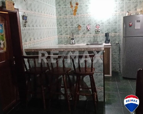 Imagen 6 de 12 de Casa De Esquina Con Moderna Fachada Campeche Sector 3
