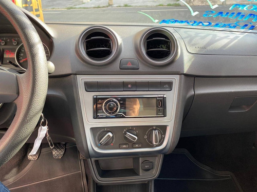 Volkswagen Saveiro 1.6 Mi Trendline Cd 8v Flex 2p Manual