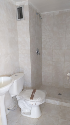 Imagen 10 de 13 de Apartamento Obra Gris, Conj. Res. La Arboleda