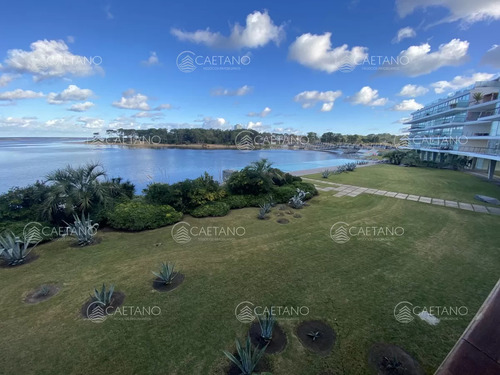 Venta Apartamento De 4 Dormitorios Punta Del Este