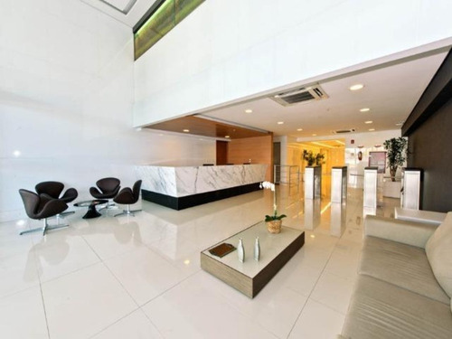 Imagem 3 de 15 de Loja Comercial Para Alugar No Salvador Prime Com 196m2 - Dia117 - 34475752