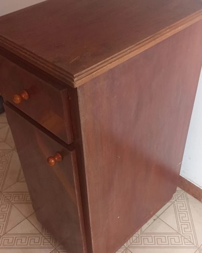 Mueble Multiuso Enmadera Forrado Con Formica (Usado)