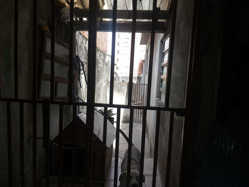 Casa Espaçosa Com 2 Quartos E Uma Vaga