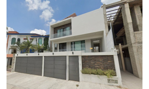 Casa En Venta Cto. De Las Flores Bugambilias Zapopan, Jalisco/ Recuperacion Bancaria Laab2