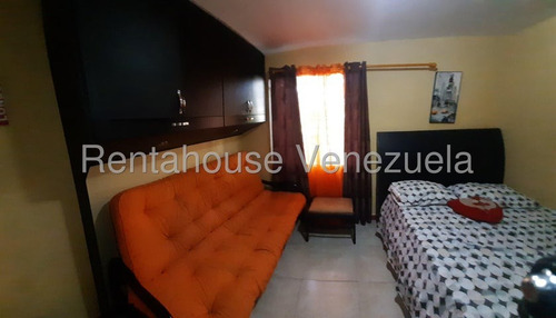 Rafael Gamarra Alquila Excelente Casa, Be13096, Encantadora Casa Cuenta Con 2 Habitaciones, Increíbles Áreas Sociales Con Piscina Y Parque, Perfectas Para Relajarte Y Compartir Momentos Especiales.