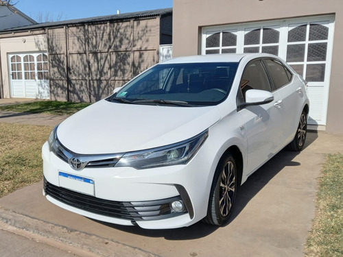 Imagen 2 de 16 de Toyota Corolla 2017 1.8 Se-g Cvt 140cv