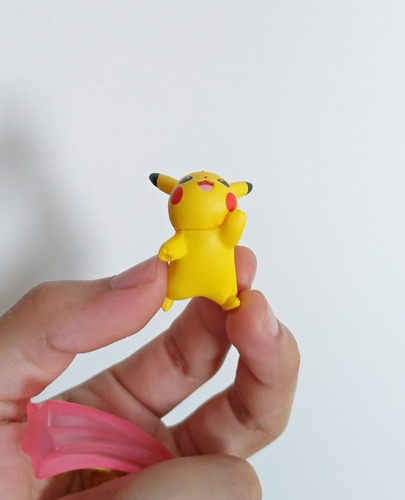 Imagem 8 de 9 de Pikachu Pokémon Figure Rement Desktop 3,5 Cm
