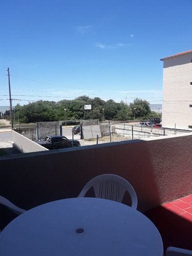 Imagen 8 de 14 de En Venta Departamento 4ambientes Frente Al Mar Con Cochera