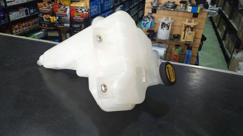 Imagen 6 de 9 de Deposito Bidon De Agua Toyota Hilux 16 / 17 Original Egs