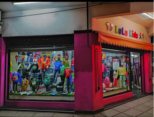 Imagen 3 de 5 de Excelente Fondo De Comercio Ropa De Chicos. Ubicado Pleno Centro Comercial, Gran Clientela Fija Y Muchísima De Paso, Frente A Cajero Del Banco Provincia, Ubicado En Esquina Vidrieras A Dos Calles.