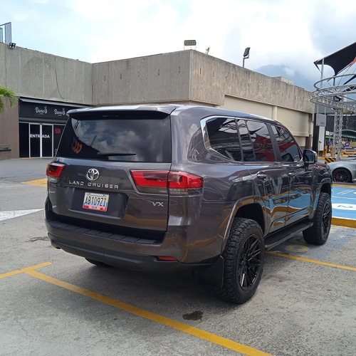 Toyota Land Cruiser L300
