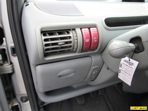 Imagen 15 de 25 de Renault Twingo 1.2 Dynamique