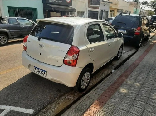 Imagem 4 de 10 de Toyota Etios 1.3