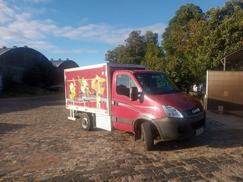 Imagem 3 de 12 de Iveco Daily 45s17