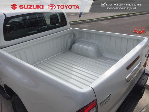 Imagen 5 de 15 de Toyota Hilux Srv 4x2 2022 0km