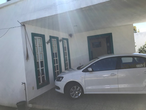 Imagen 6 de 14 de Bonita Casa Bien Ubicada A 1 Calle De Via Corta Santa Ana