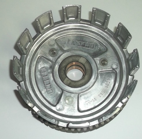 Imagen 2 de 6 de Campana Clutch Ts185 Suzuki