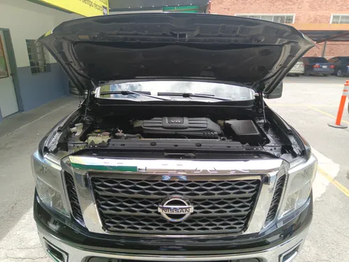 Nissan Tittan Sv 2017 4x2
