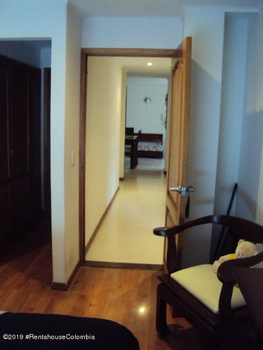 Imagen 13 de 30 de Vendo Apartamento En Granada Norte C.m 23-932