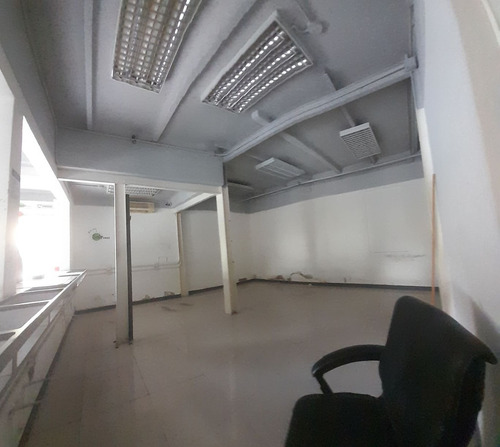 Alquiler Local-concesionario De Vehículos Chacao 950m2