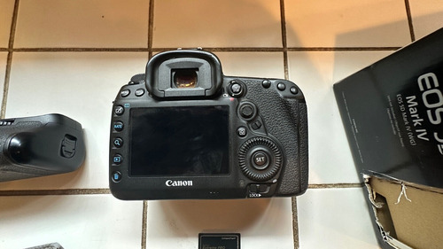 Canon Eos 5d Mark Iv Full Frame Dslr Camera