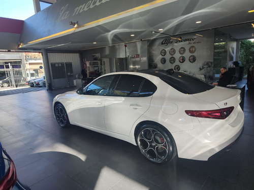 Alfa Romeo Giulia 2.0 280cv Veloce