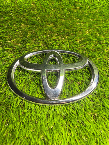 Emblema Maleta Original Toyota Corolla 09/14