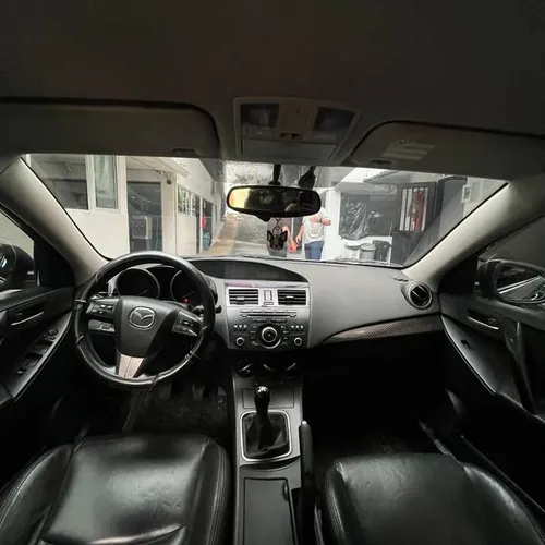 Mazda 3 Mt 1.6 Cc 2014** Marca: Mazda 3 Línea O Versión: