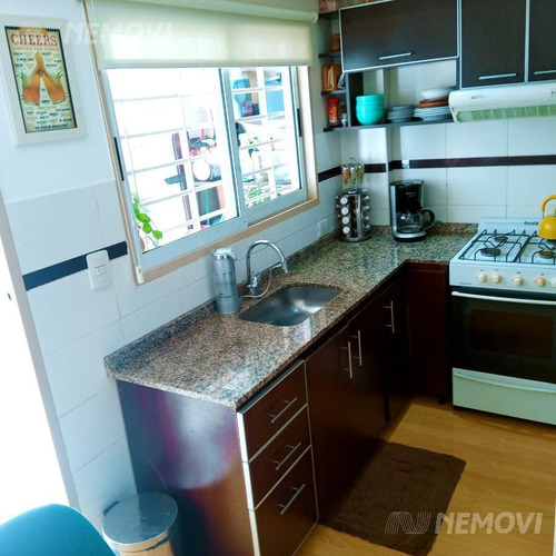 Imagen 5 de 25 de Hermoso 3 Ambientes Al Frente Con Gran Balcón Y Patio. No Paga Expensas!!! - No Te Lo Pierdas.