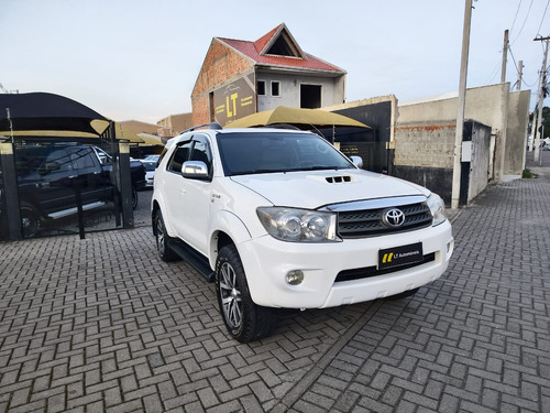 Toyota Hilux SW4 Toyota Hilux SW4 SRV 4x4 3.0 Turbo (aut)