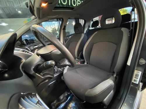 Peugeot 207 2011 1.6 Xt