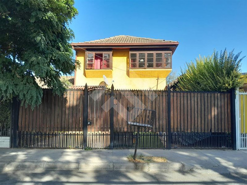 Casa En Venta De 6 Dorm. En Maipú Metro Las Parcelas