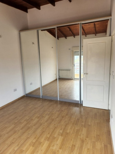 Duplex En Venta En Saenz Peña