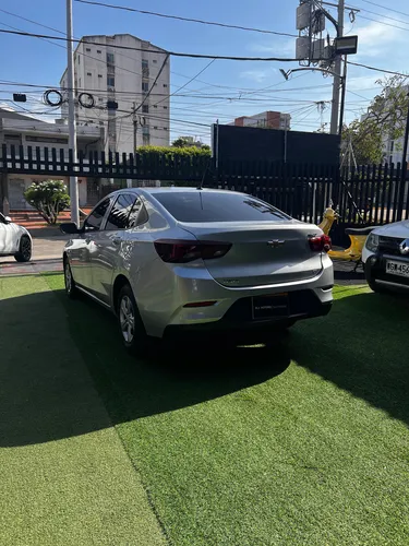 Chevrolet Onix 1.0t Automática