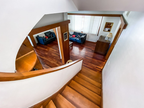 Imagen 3 de 30 de Venta Casa Devoto 6 Amb Cochera Y Jardin, Parrilla