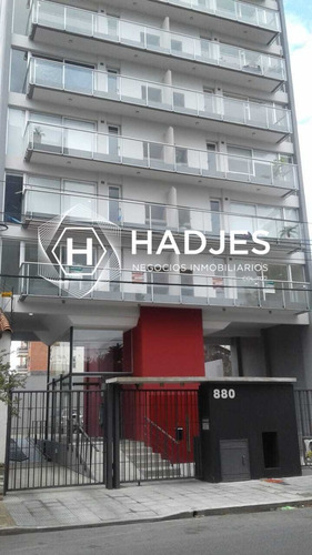 Se Vende, Edificio Bauhaus Quilmes. 2 Ambientes Con Cochera