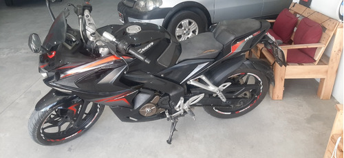 Imagen 2 de 5 de Bajaj Rouser Rs 200 Modelo 2016