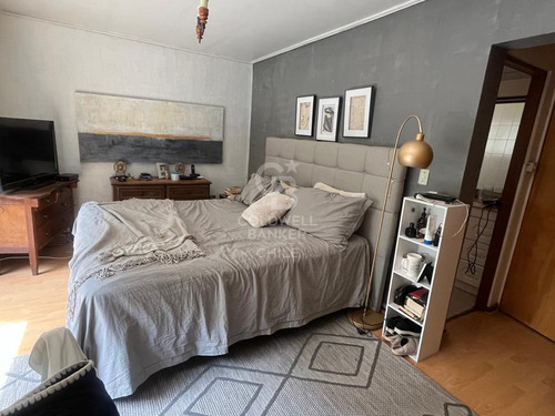 Casa Con Amplio Terreno En Lo Barnechea