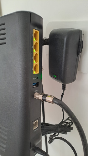 Módem Router Wifi Sagemcom Fast 3890 V3 - Impecable Negro