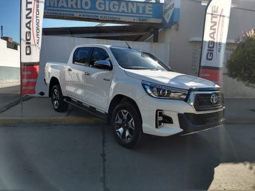 Toyota Hilux 2.8 Cd Srx 177cv 4x4