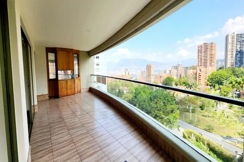 Apartamento En Venta En El Poblado. Cod V501341