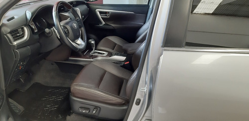 Toyota SW4 2.8 Srx 177cv 4x4 7as At