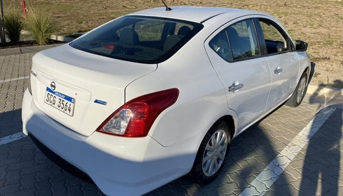 Nissan Versa Advance M/t 1.6 2017